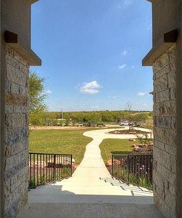 2nd image of 106 Gabriel Woods Dr
