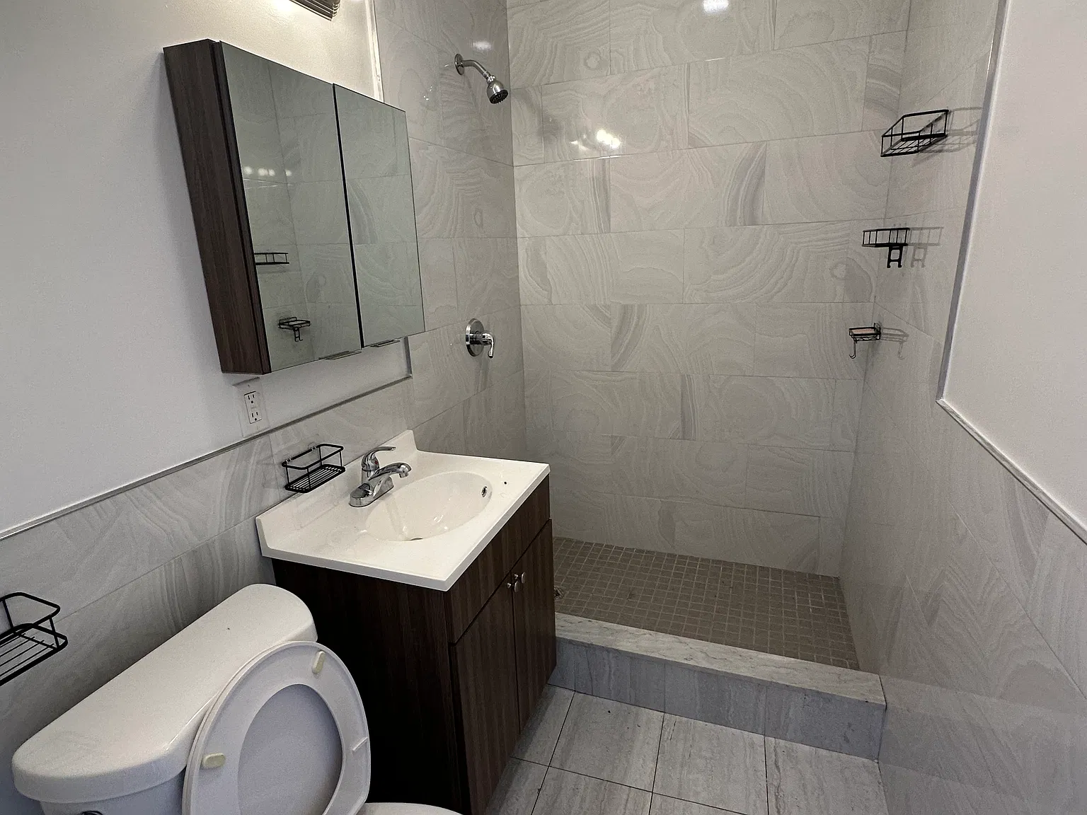 1 bed, $2,200 — Photo 4