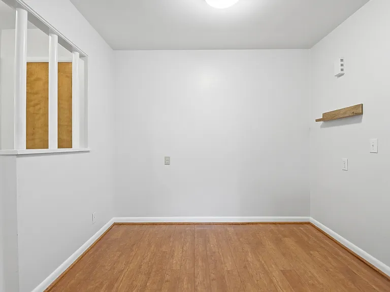 6237 Benneville St #1 — Photo 5