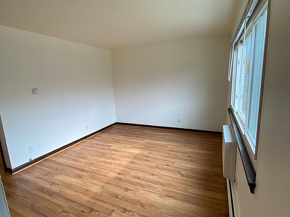 2nd image of 2910 E Bolivar Ave #78
