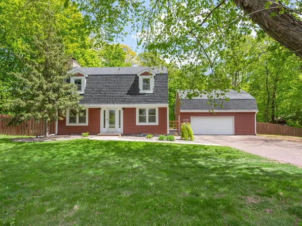 1280 County Road 110 N, Mound, MN 55364