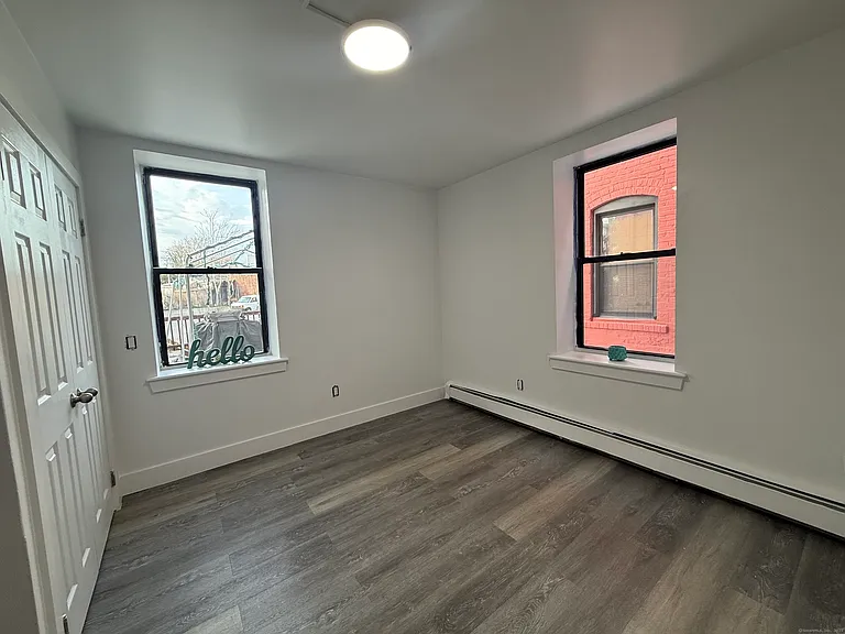 575 Bank St #206 — Photo 7