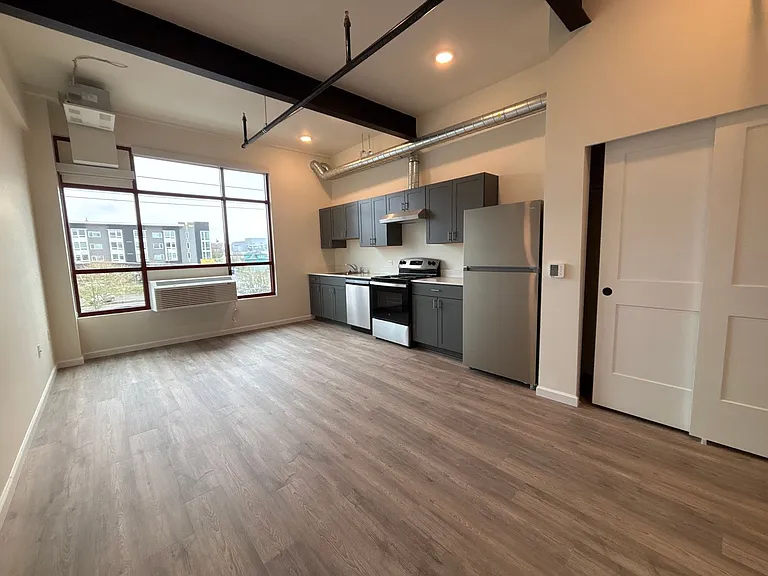 The Malt House Apartment Homes — Photo 20