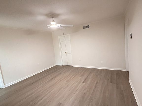 4th image of 4803 Priscilla Ave