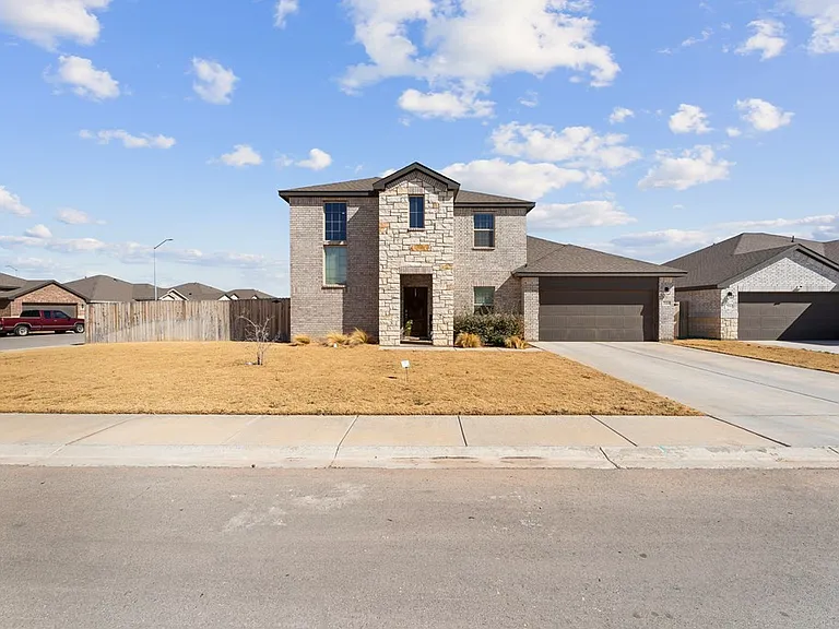7118 Adenium Rd — Photo 2