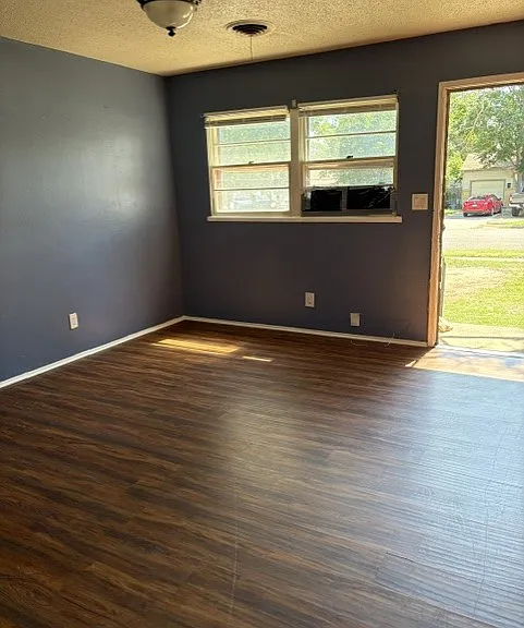 5318 Tumbleweed Dr — Photo 3
