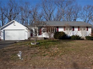 42 Conlin Dr, Enfield, CT 06082