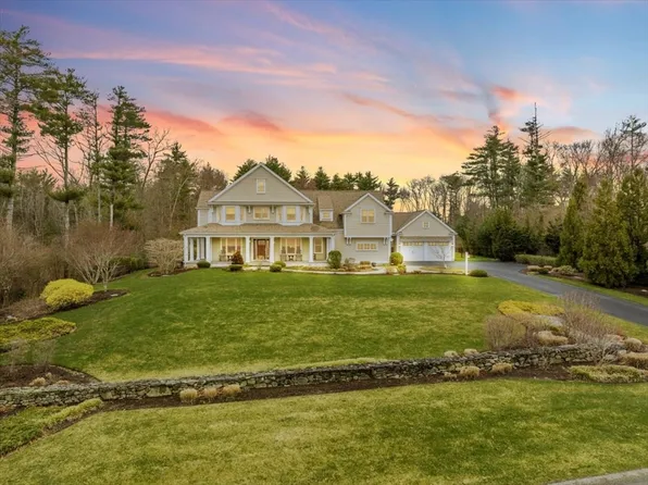 6 Woodland Ridge Dr, Lakeville, MA 02347