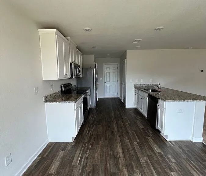 608 Frosty Way — Photo 12