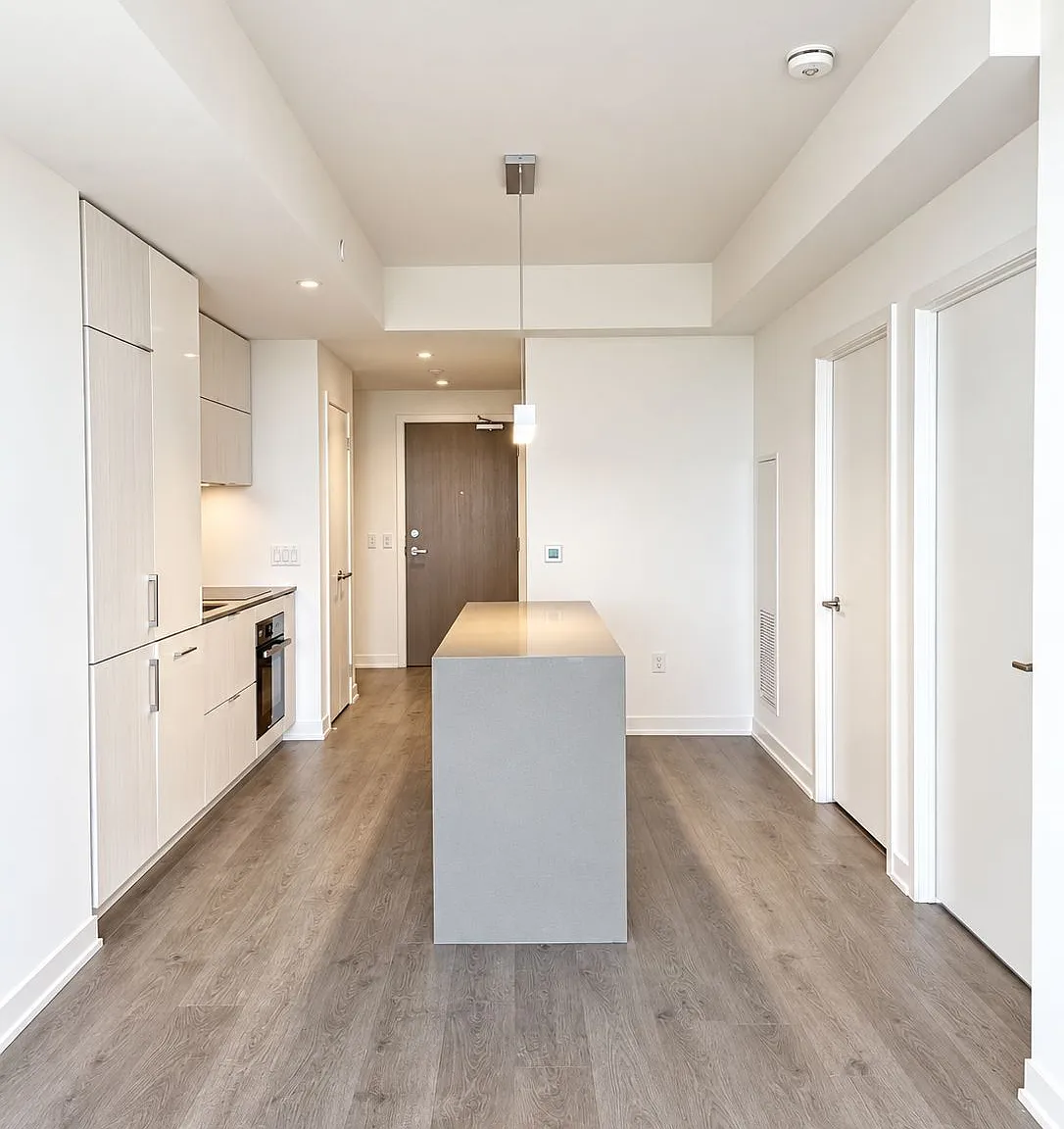 1 bed, $2,200 — Photo 4