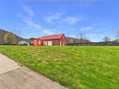 20 River Dr, Elkview, WV, 25071