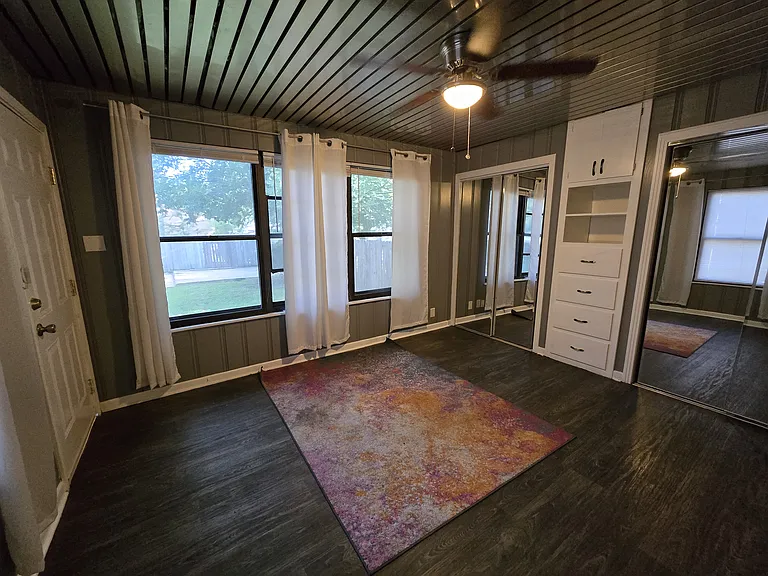1614 W Hollywood Ave — Photo 20