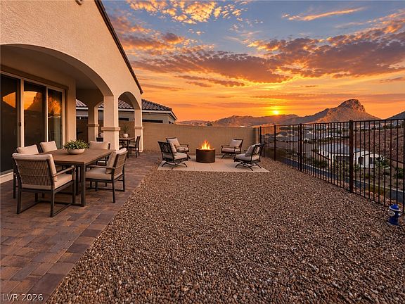 5th image of 89 Cathedral Wash Pl