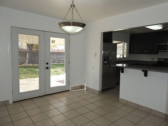 3rd image of 1617 Inez Dr NE
