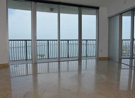 3rd image of 1750 N Bayshore Dr #52