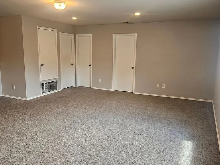 1306 Pigeon Ct — Photo 15