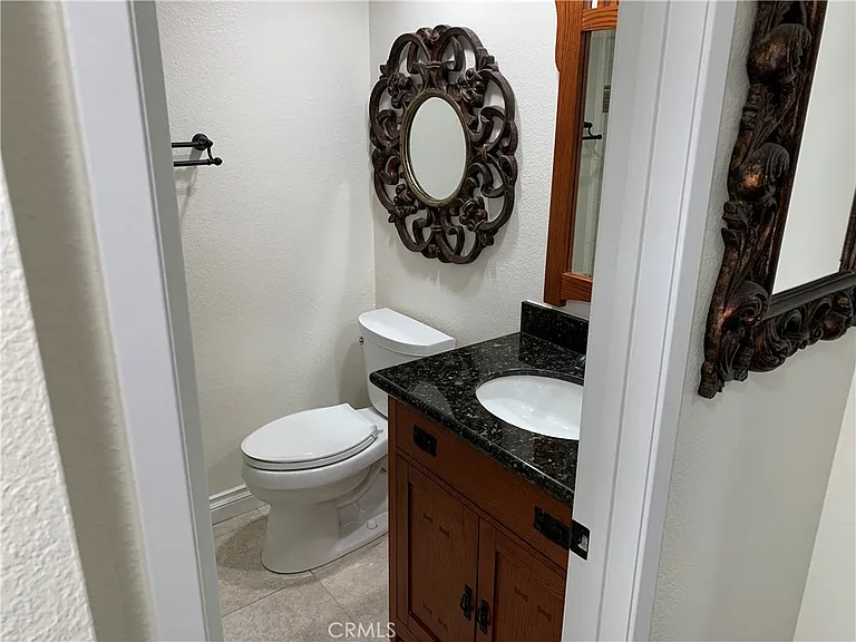 311 Stanford Ct — Photo 6