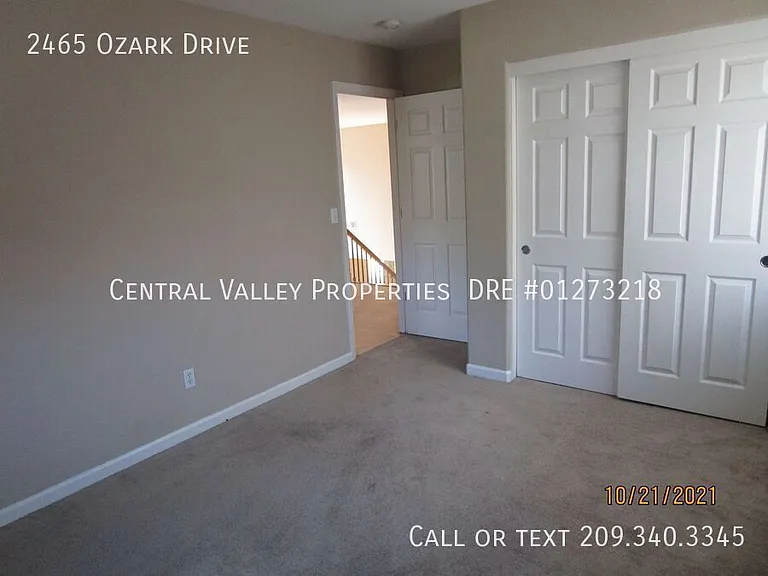 2465 Ozark Dr — Photo 16