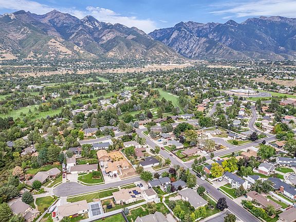 5th image of 2329 E Sublette Pl