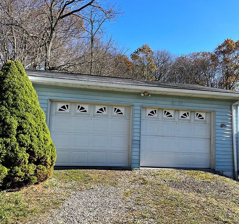 628 Brownstown Hl, Stoystown, PA 15563 Zillow