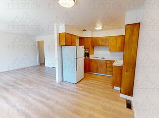 911 Federal St #8, The Dalles, OR 97058