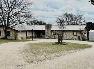 230 Roundabout Ln, Kerrville, TX 78028
