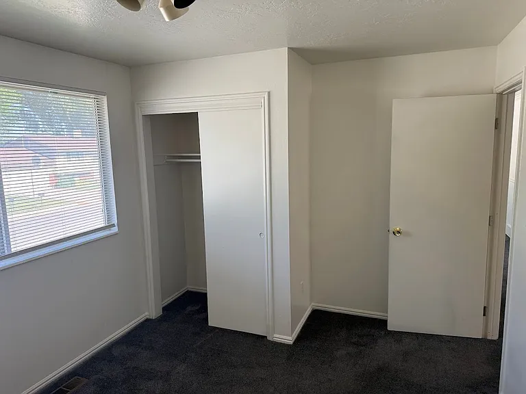 927 S 1635 W — Photo 16