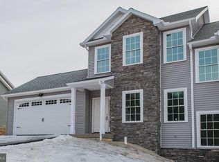 51 Wisteria Ln, Williamsport, PA