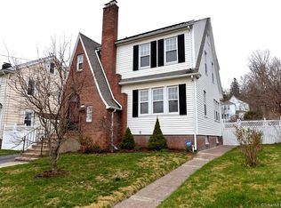 114 Sound View Ter, New Haven, CT 06512