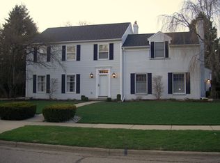 1047 Pebblebrook Ln, East Lansing, MI 48823