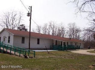 40739 80th Ave, Decatur, MI 49045