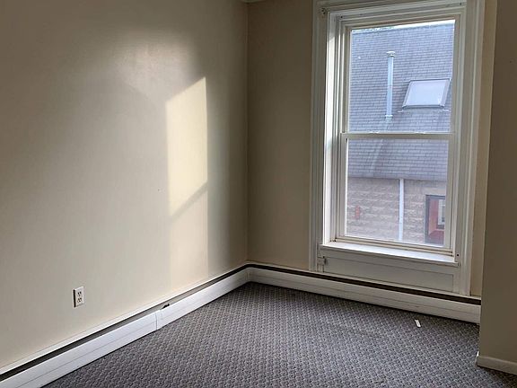 4th image of 346 Main St #5