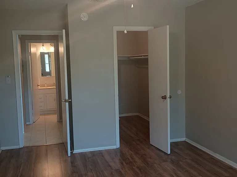 7523 Dolonita Dr — Photo 9