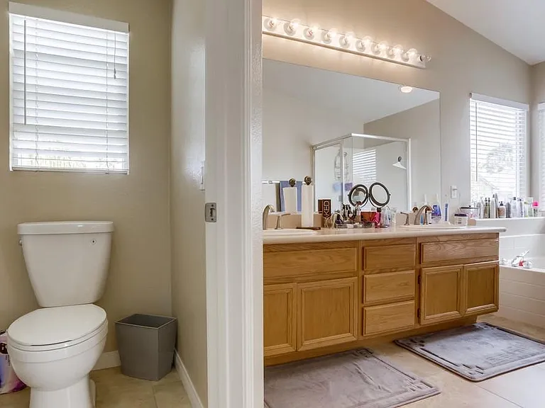 10019 Kika Ct — Photo 28