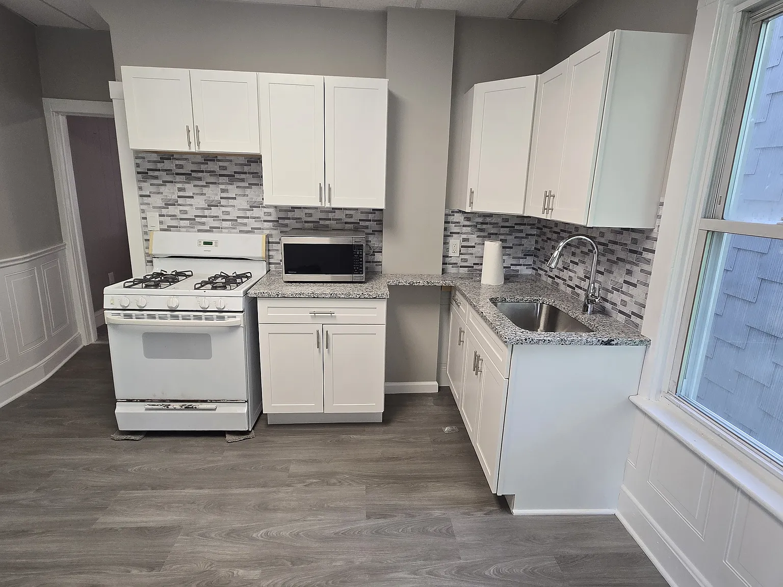 4 bed, 1500 sqft, $2,150 — Photo 2