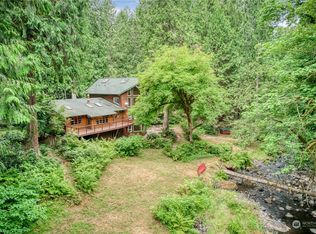 404 W Griffin Creek Rd NE, Carnation, WA 98014