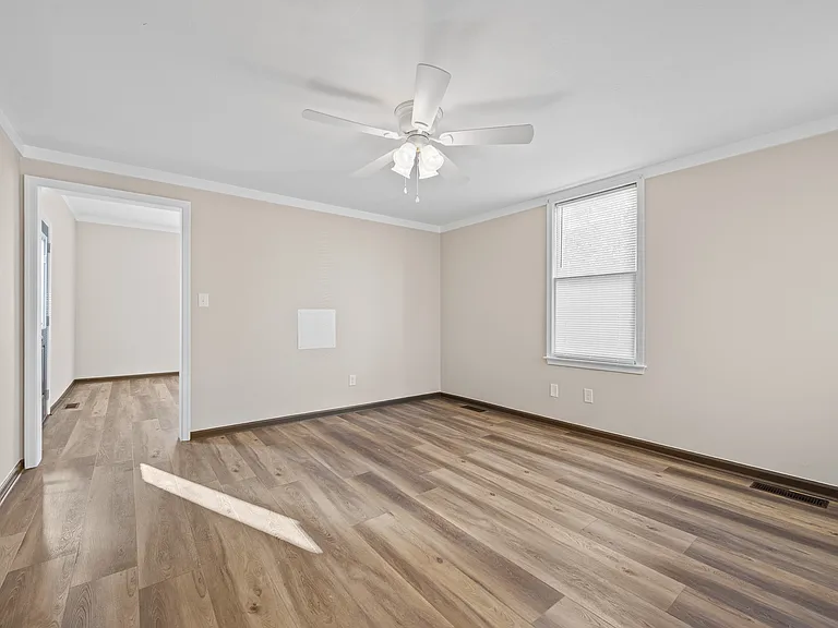 1015 Cabell St — Photo 12