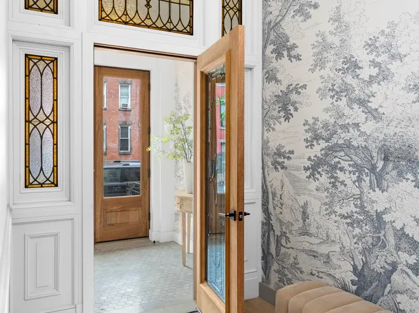 205 14th Street 1 image 3 of 23