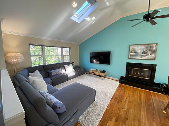 2nd image of 18 Joshua St