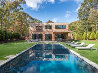 2 Semaphore Rd, East Hampton, NY 11937