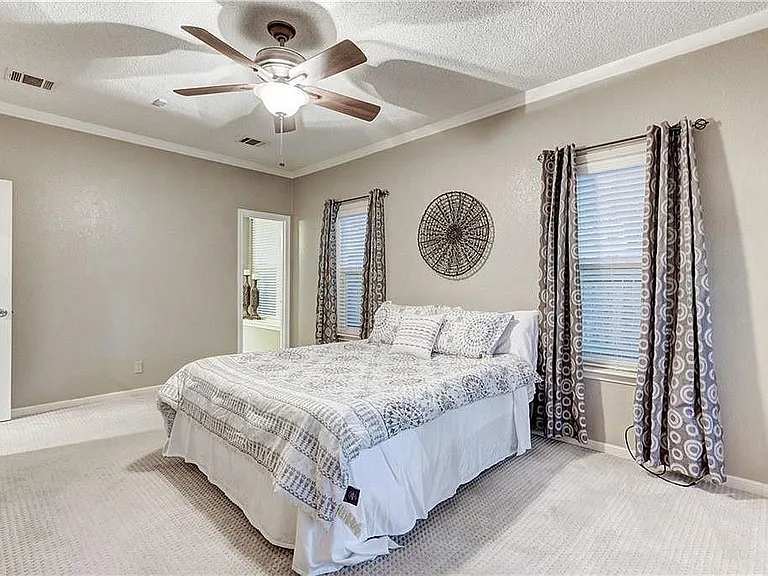 8914 Bridgewood Trl — Photo 23