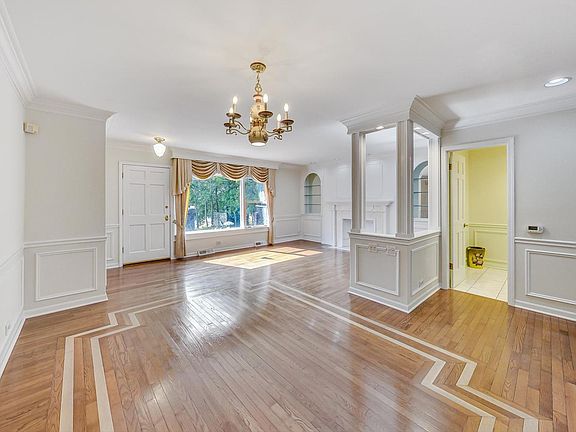 5th image of 625 Mulberry Pl APT F