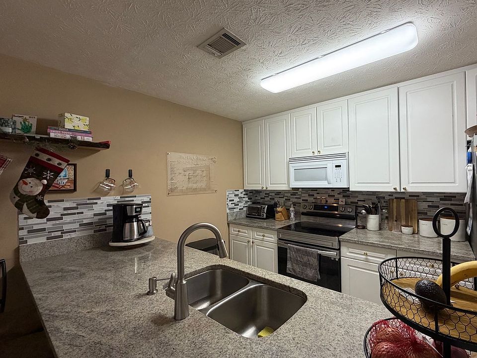 1st image of 2428 E University Dr APT 807