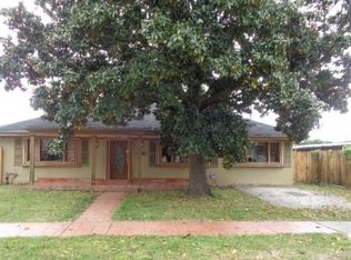 1910 Arrow Ln, Gretna, LA 70056