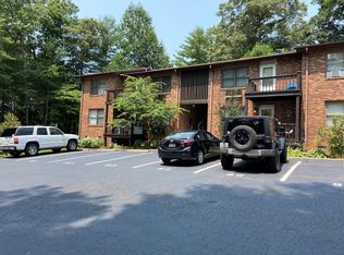 83 Dove Valley Ln, Hendersonville, NC 28792