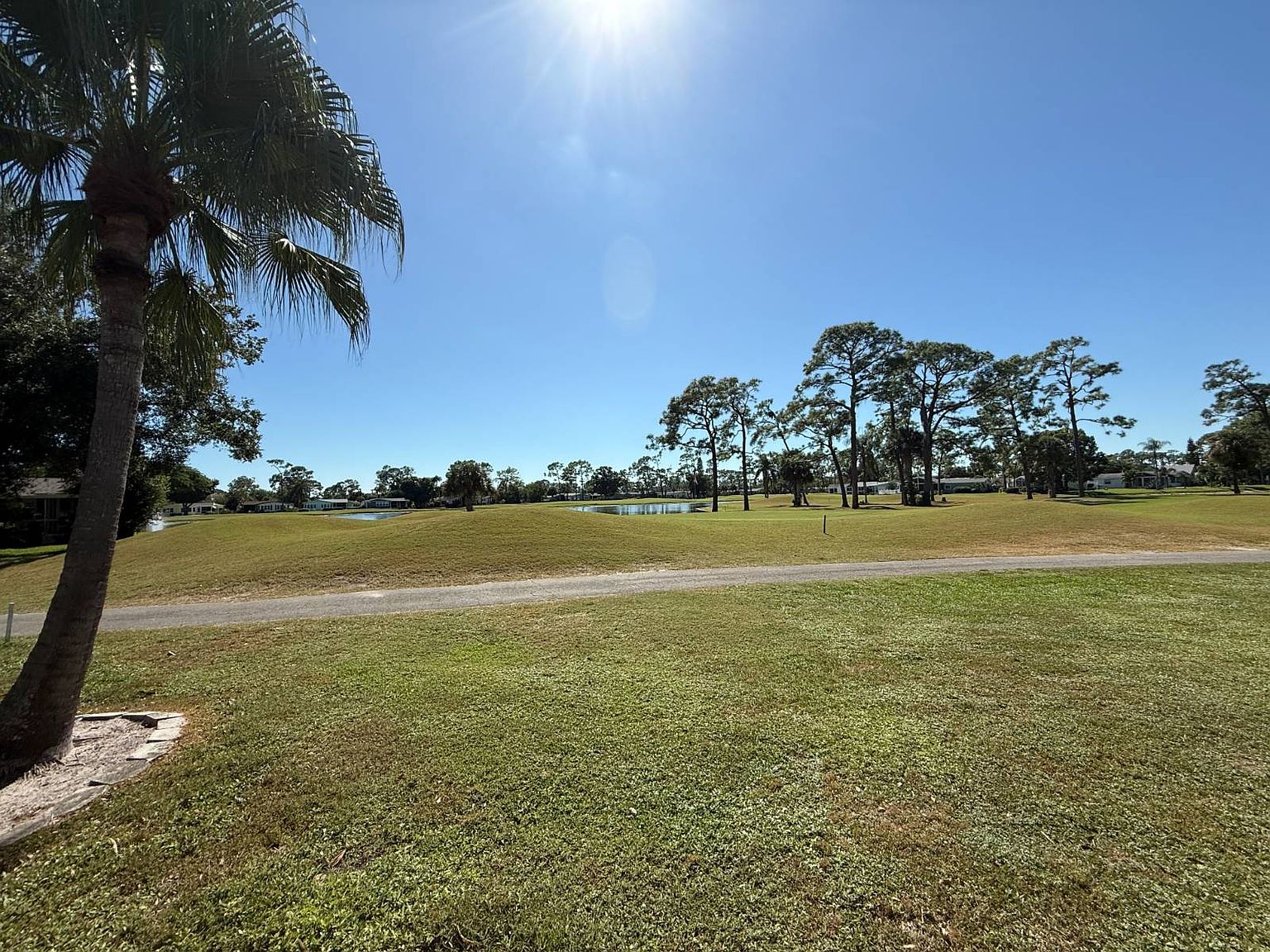 5219 Las Palmas Norte