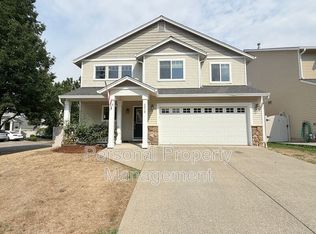 2318 NW 10th St, Battle Ground, WA 98604
