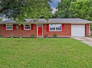 136 Bronwood St, New Lebanon, OH 45345