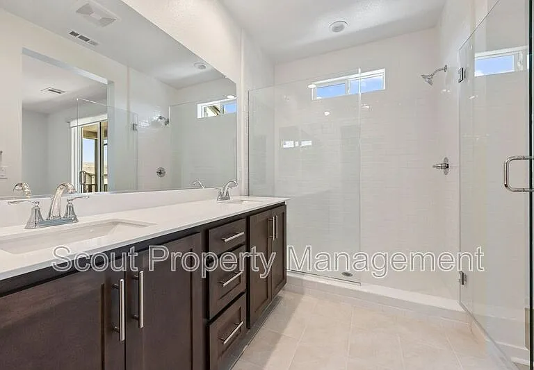 39529 Tannat Dr — Photo 22