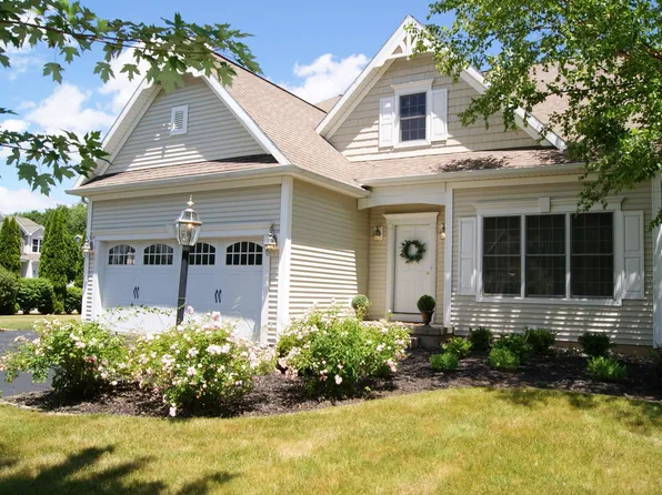 46 Chatsworth Way, Clifton Park, NY 12065